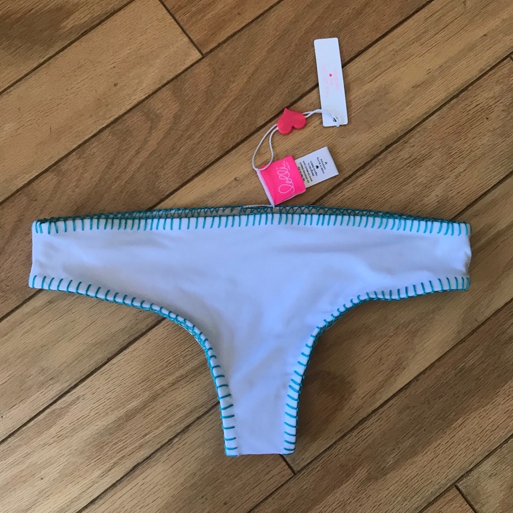 White and blue bottoms. From lolli